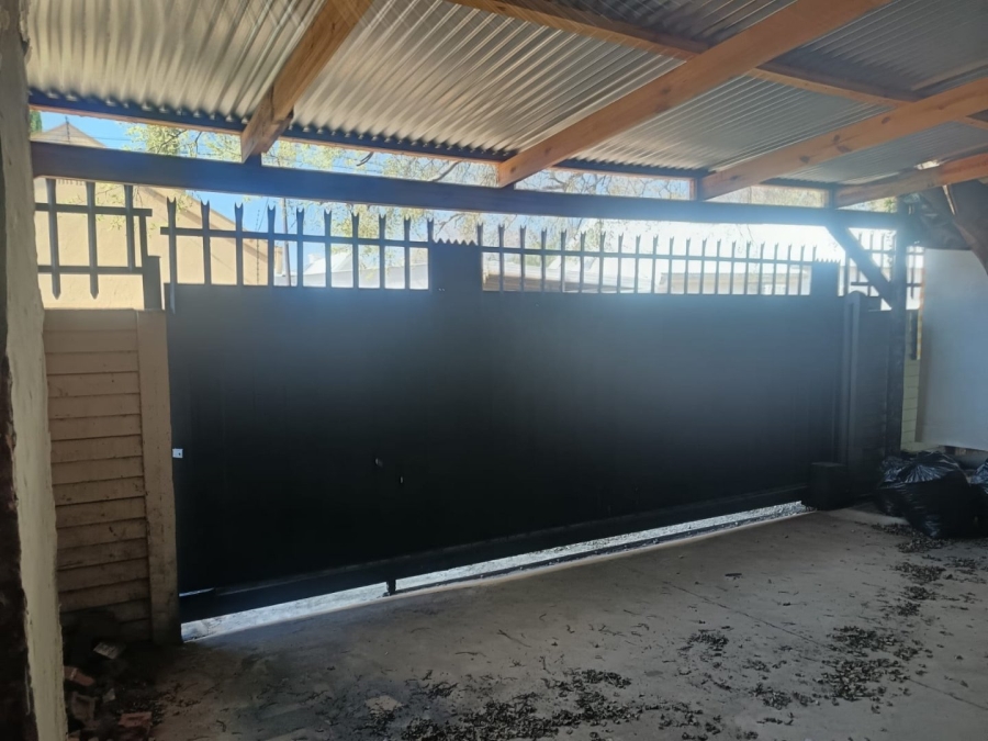 4 Bedroom Property for Sale in Memorial Road Area Northern Cape